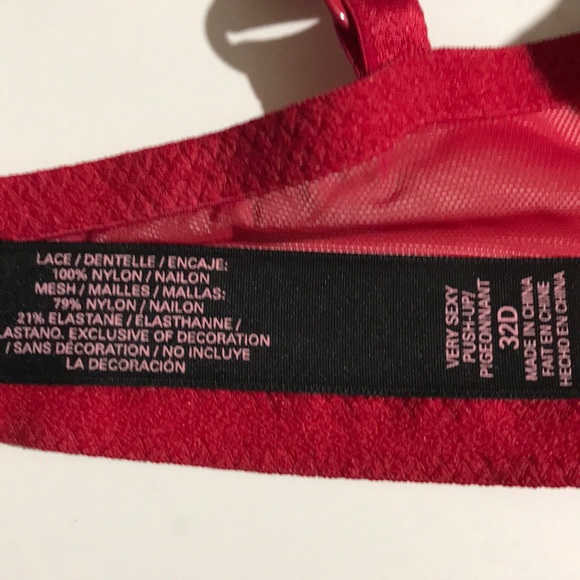 Victoria’s Secret push-up bra size 32D - Picture 9 of 10